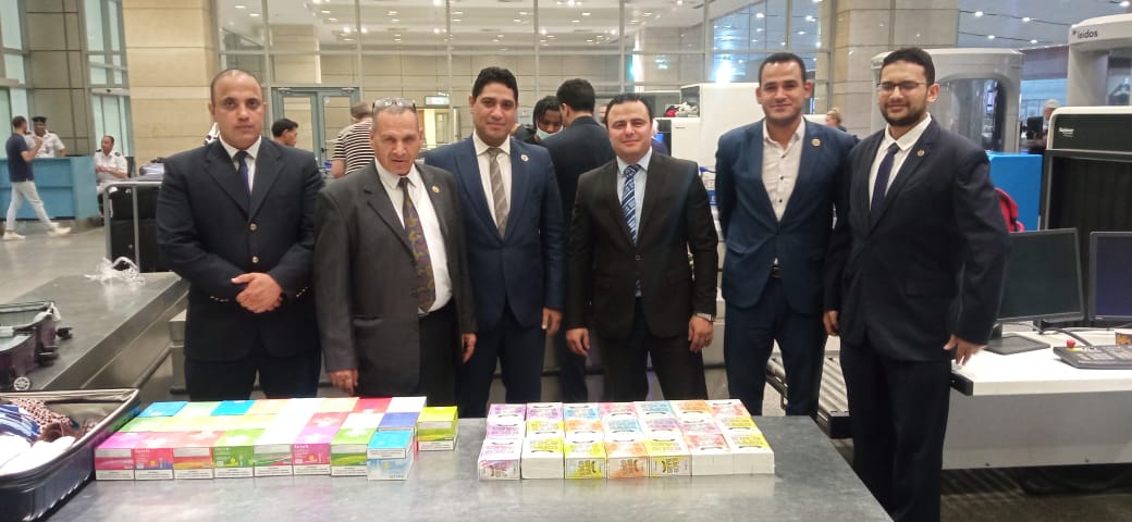 ضبط راكب حاول تهريب 460  عبوة سجائر الكترونية