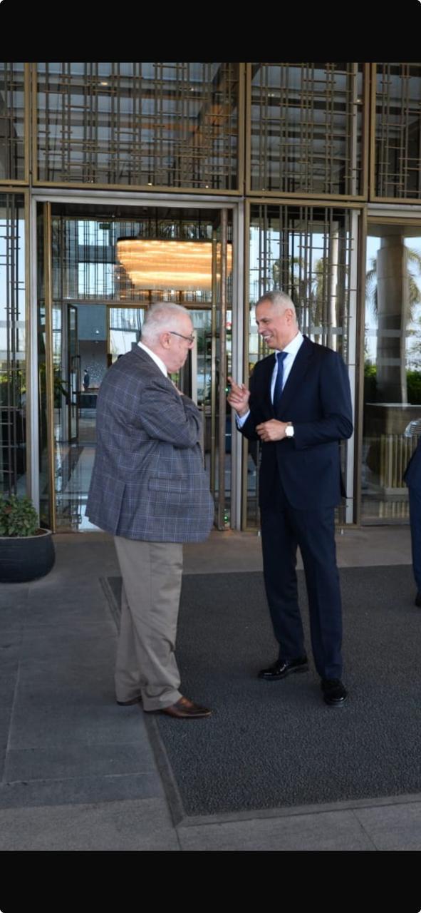 مصر للطيران تبحث مع الاتحاد العربي للنقل الجوي آفاق التعاون لتحقيق الحياد الكربوني بحلول 2050