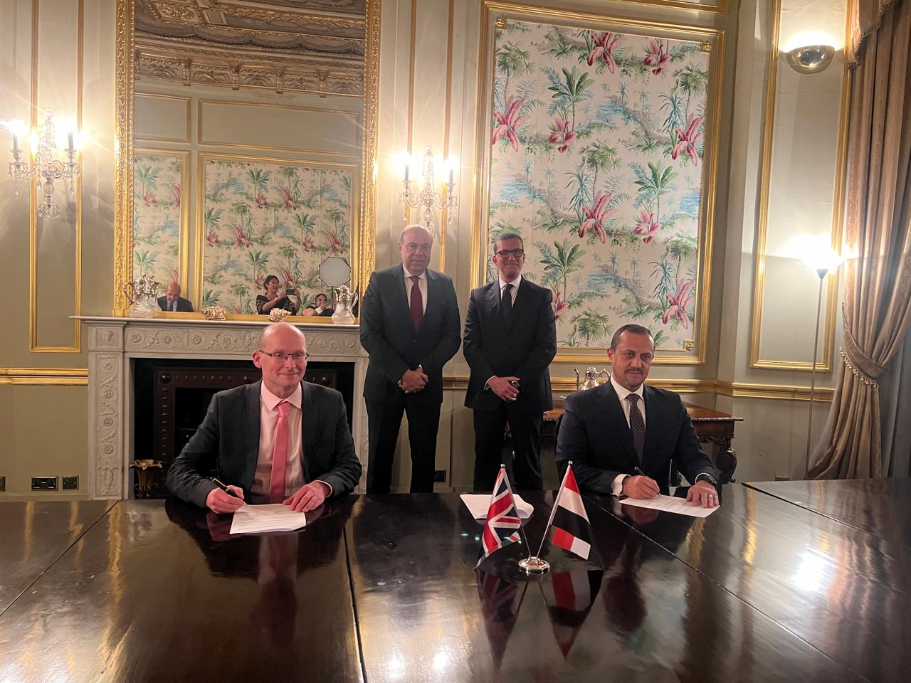 وزير الطيران يعزز التعاون مع كبرى الشركات البريطانية لتطوير المطارات المصرية وتحقيق الاستدامة