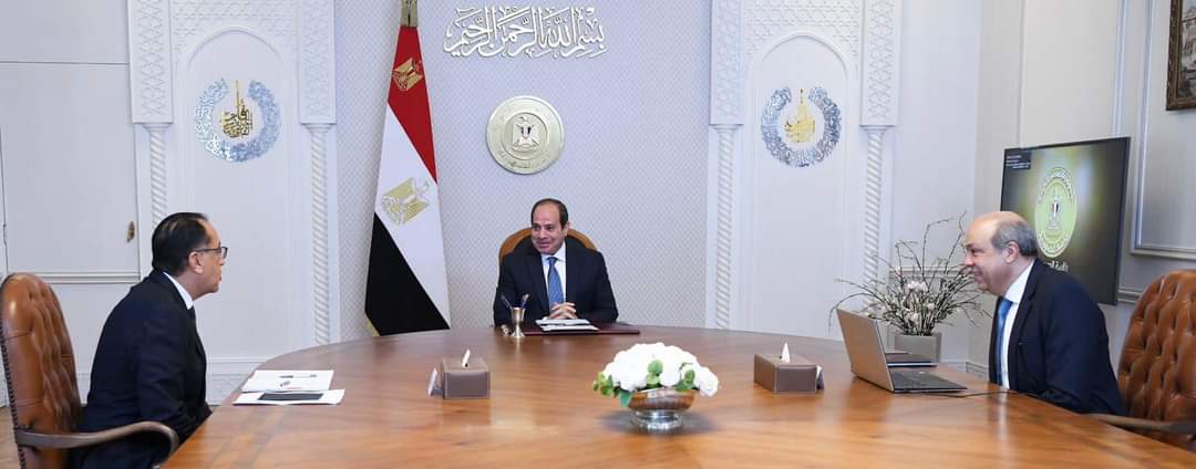 السيسي يوجه بتطوير قطاع الطيران  وتوسيع طاقة مطار القاهرة الدولي إلى 60 مليون راكب سنوياً