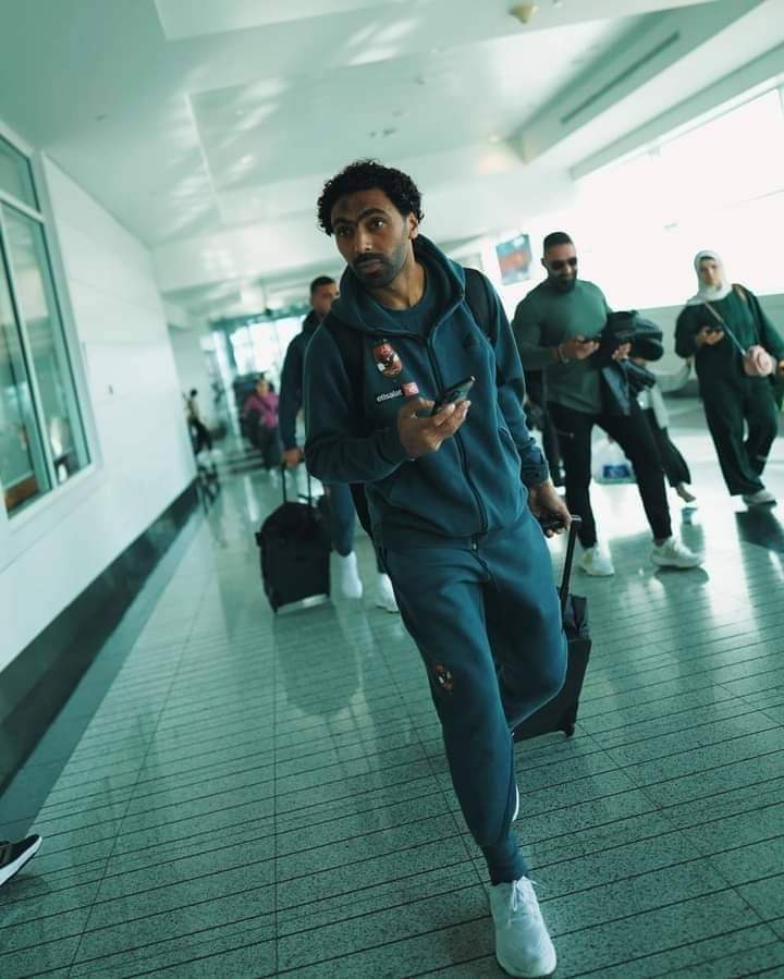 بعثة الأهلي تصل الإمارات لبدء معسكر التدريب