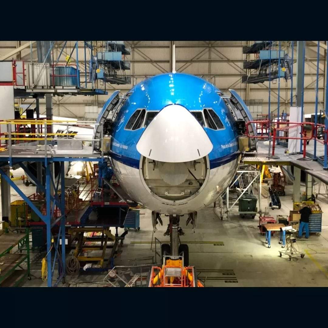 أهمية الرادوم في الحفاظ على سلامة وأداء الطائرة