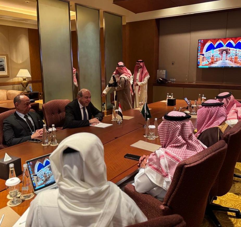 الحفني يلتقي رئيس هيئة الطيران السعودي لبحث تعزيز التعاون المشترك على هامش ندوة (GISS 2025)