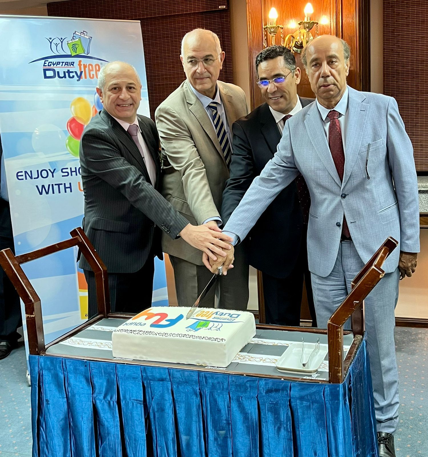 مصر للطيران للأسواق الحرة توقع بروتوكول تعاون مع شركة FLY EGYPT