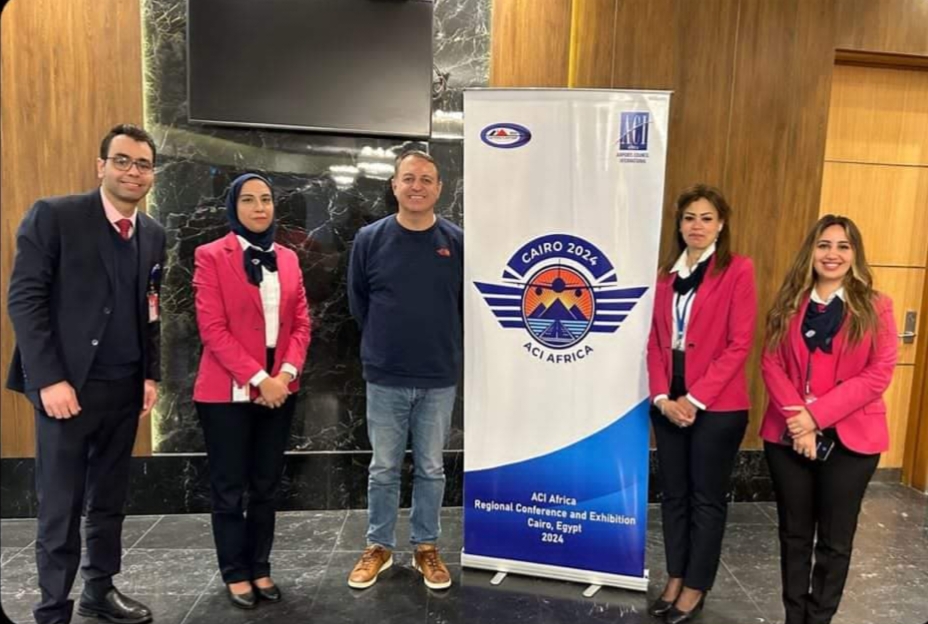 القاهرة تستضيف رئيس المجلس العالمي للمطارات في فعالية رئيسية لتطوير قطاع الطيران بأفريقيا