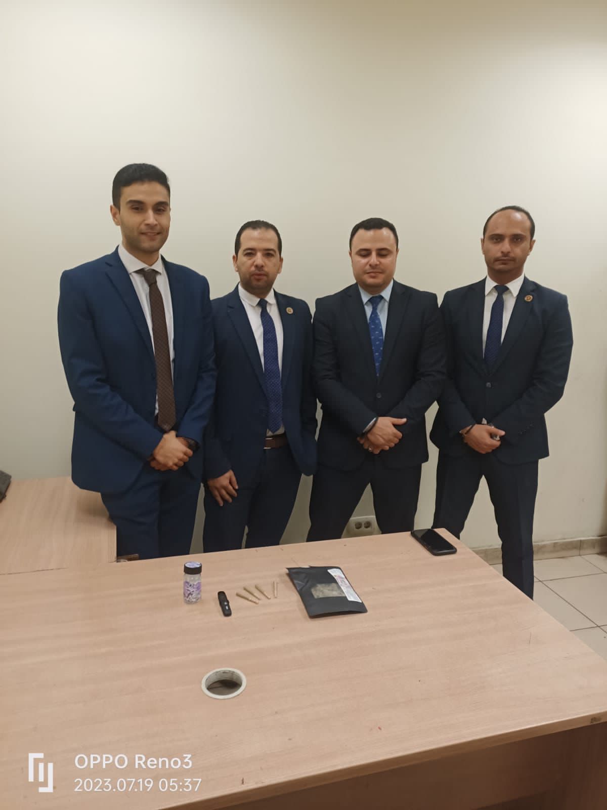 ضبط راكب أجنبي بحوزته عشب الماريجوانا وزيت الحشيش