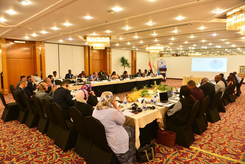 وزير الطيران يؤكد على ضرورة مواصلة جهود تطوير قطاع النقل الجوى بأفريقيا