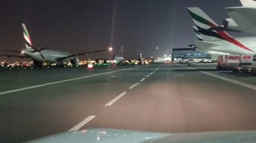 فريق الطوارئ بمطار دبي يستعيد الحياة الطبيعية للمدرجات خلال ساعات