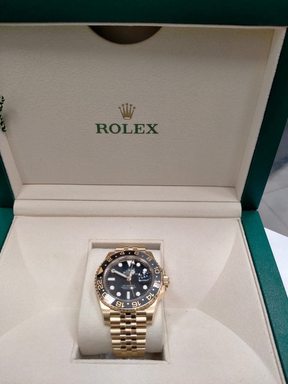 جمارك مطار شرم الشيخ تحبط محاولة تهريب ساعات فاخرة بقيمة 3 ملايين جنيه