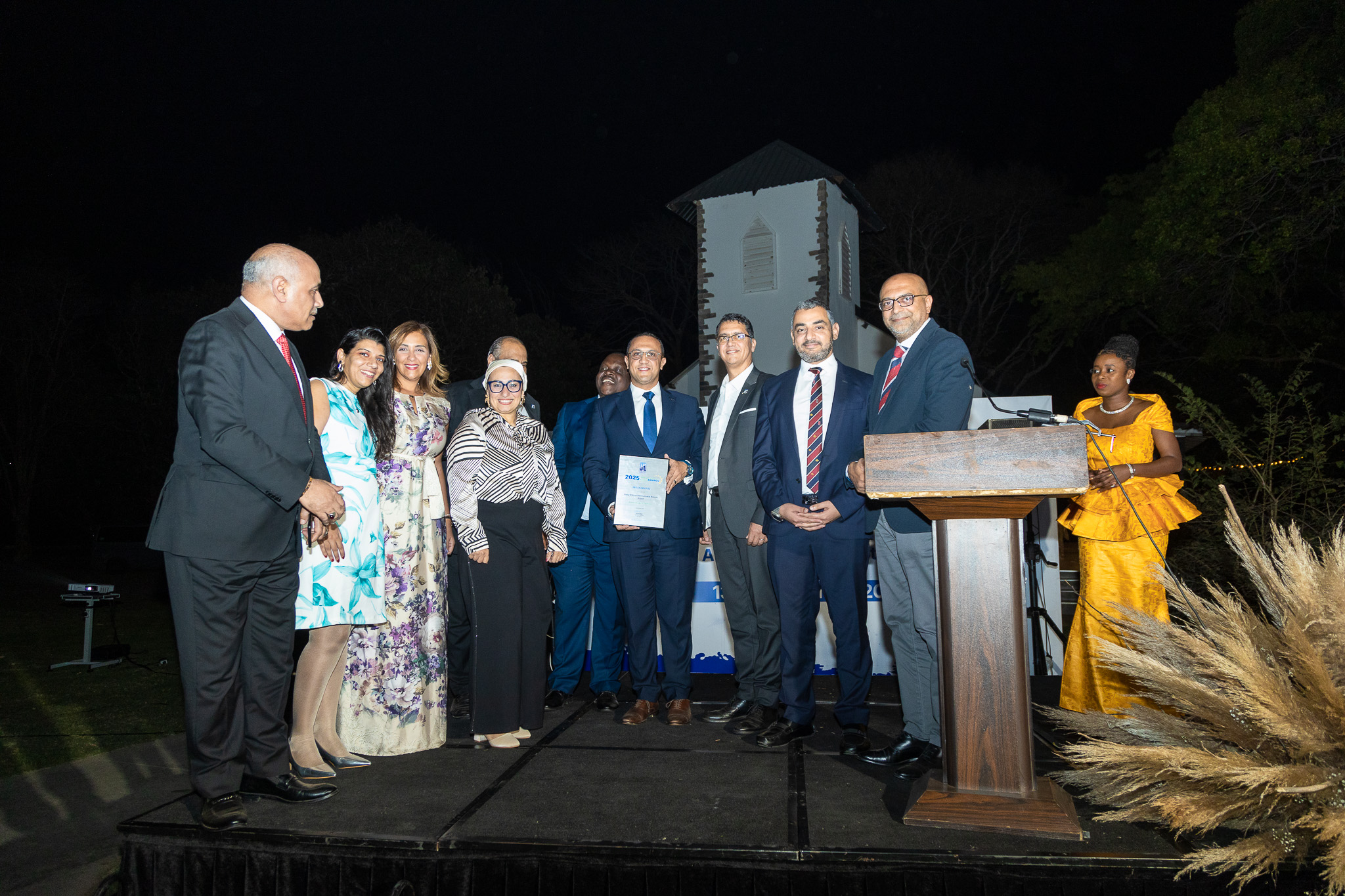 المطارات المصرية تحصد أرفع جوائز البيئة والتنمية المستدامة في أفريقيا