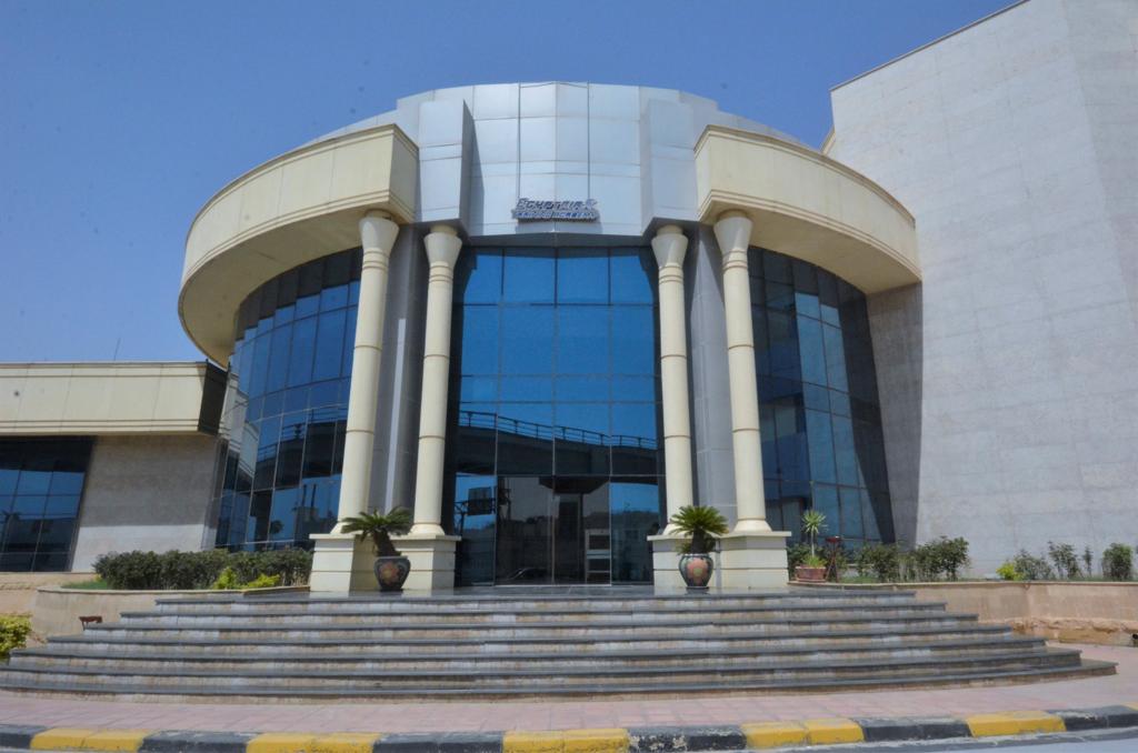 أكاديمية مصر للطيران للتدريب تنجح في تجديد اعتماد وكالة الاتحاد الأوروبي للسلامة