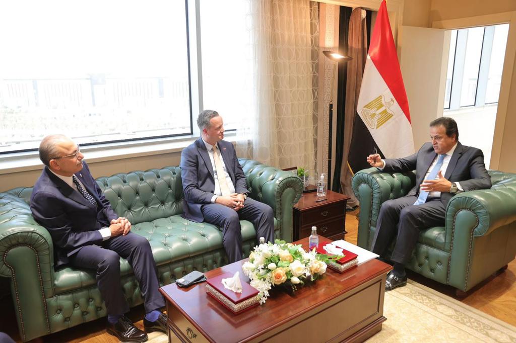 وزير الصحة يبحث مع السفير التركي ورئيس "تيكا" تقديم المساعدات للاشقاء الفلسطينيين