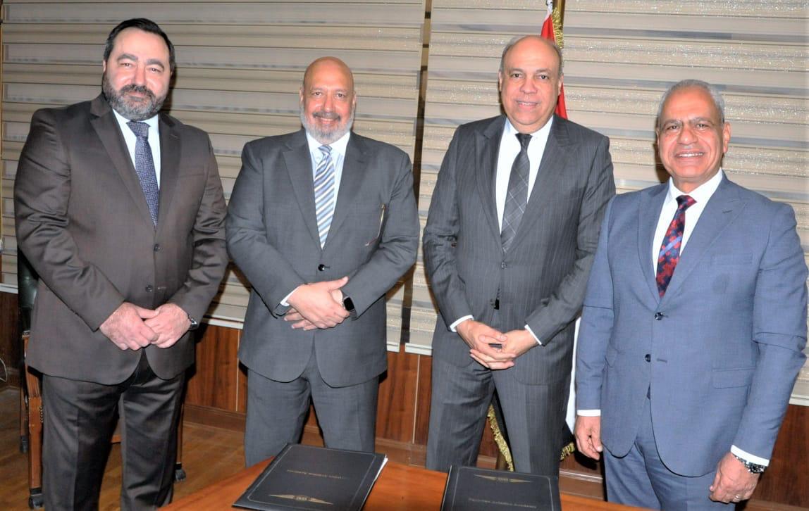 وزير الطيران : تأهيل الكوادر البشرية استثمار في مستقبل الصناعة الجوية