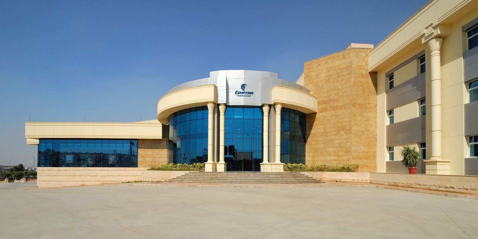 أكاديمية مصر للطيران للتدريب تجدد اعتماد الوكالة الأوروبية لسلامة الطيران للعام الـ23 على التوالي