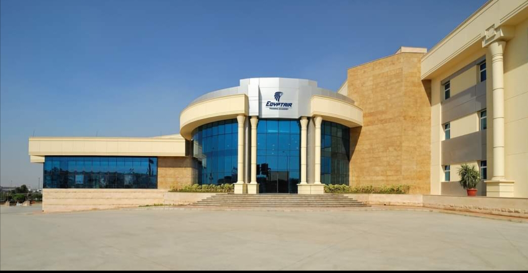 أكاديمية مصر للطيران للتدريب تشارك في مبادرة "بداية" بتدريب مجاني للشباب في مجالات الطيران