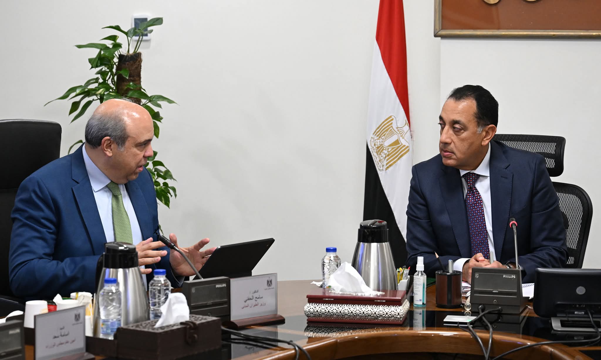 بنية تحتية عصرية ومدرج جديد.. مشروع "مبنى 4" يضع مطار القاهرة في مصاف المطارات العالمية