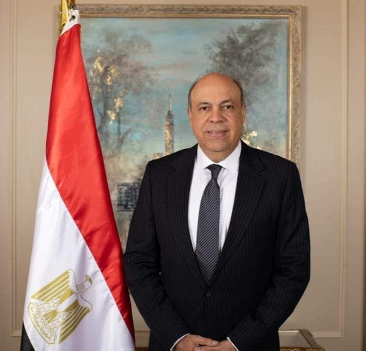 وزير الطيران: التميز والتفاني هما المفتاح للنجاح في قطاع الطيران المدني