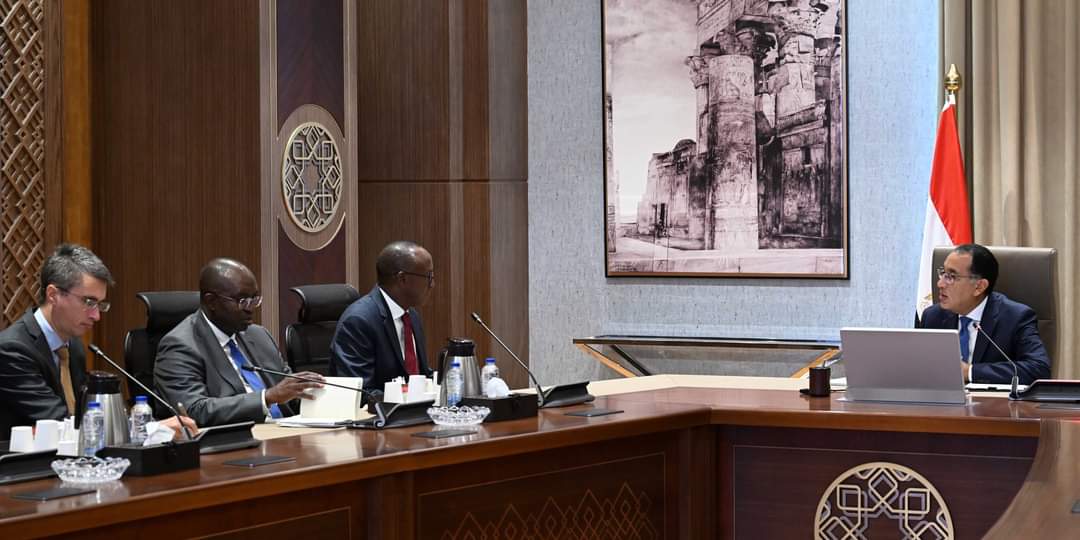 مدبولي: تعزيز دور القطاع الخاص في تشغيل المطارات سيرفع من كفاءتها واستيعابها