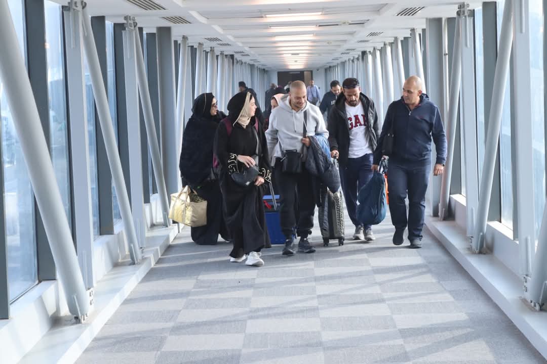 مطار سفنكس الدولي يستقبل أولى رحلات فلاي ناس من المدينة المنورة لتعزيز الحركة السياحية