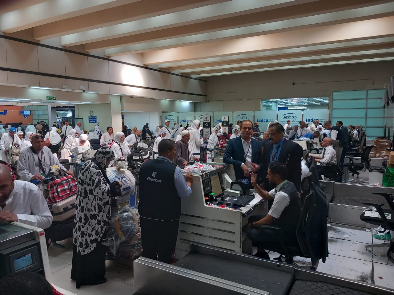 مصر للطيران تشهد اليوم أعلى معدلات التشغيل وتسير 25 رحلة جوية لعودة حجاج