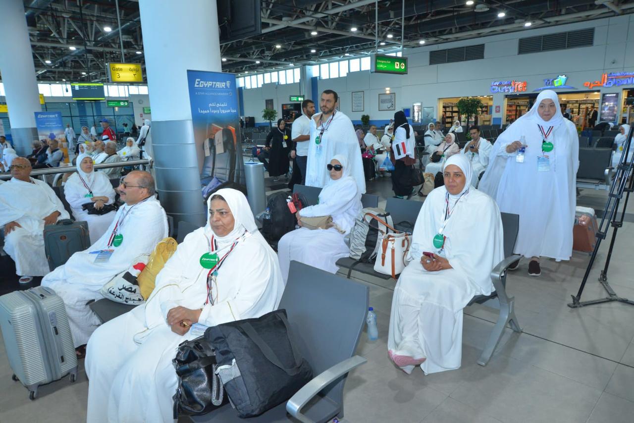 مصر للطيران تسير غدا 20 رحلة لنقل الحجاج إلى الأراضي المقدسة