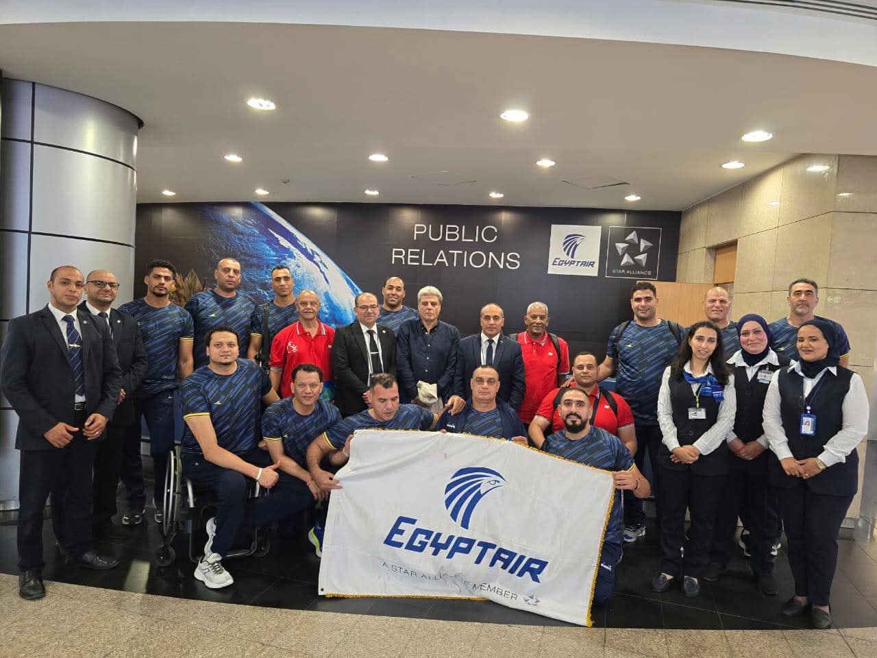دعمًا للأبطال.. مصر للطيران تُقل بعثة منتخب الطائرة البارالمبية إلى نيروبي