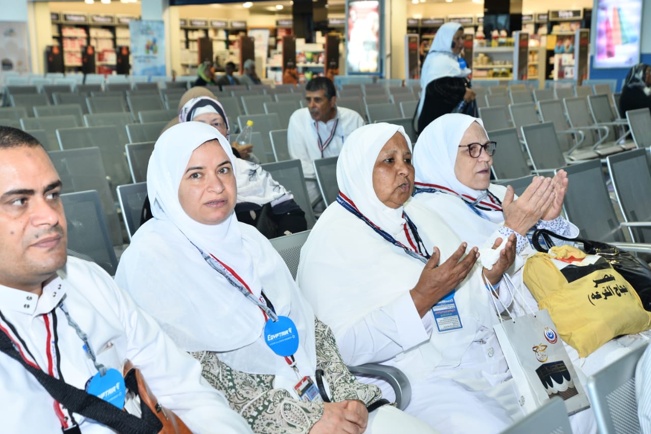 مصر للطيران تسير اليوم 18 رحلة جوية لعودة الحجاج  إلى أرض الوطن