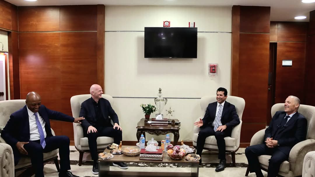 مطار سفنكس الدولي يستقبل رئيس الفيفا قبيل انعقاد الجمعية العمومية للكاف