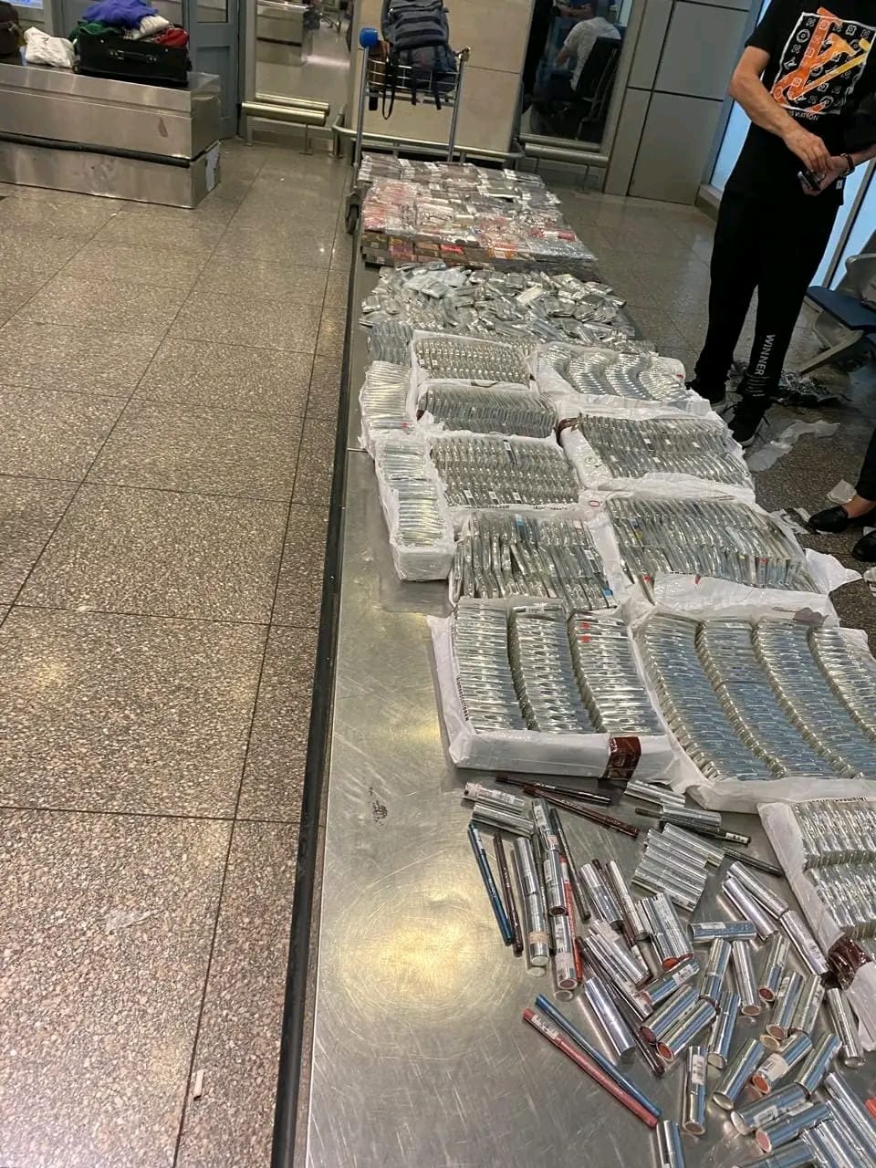 جمارك مطار القاهرة الدولي تحبط 7 محاولات تهريب جمركي خلال أسبوع