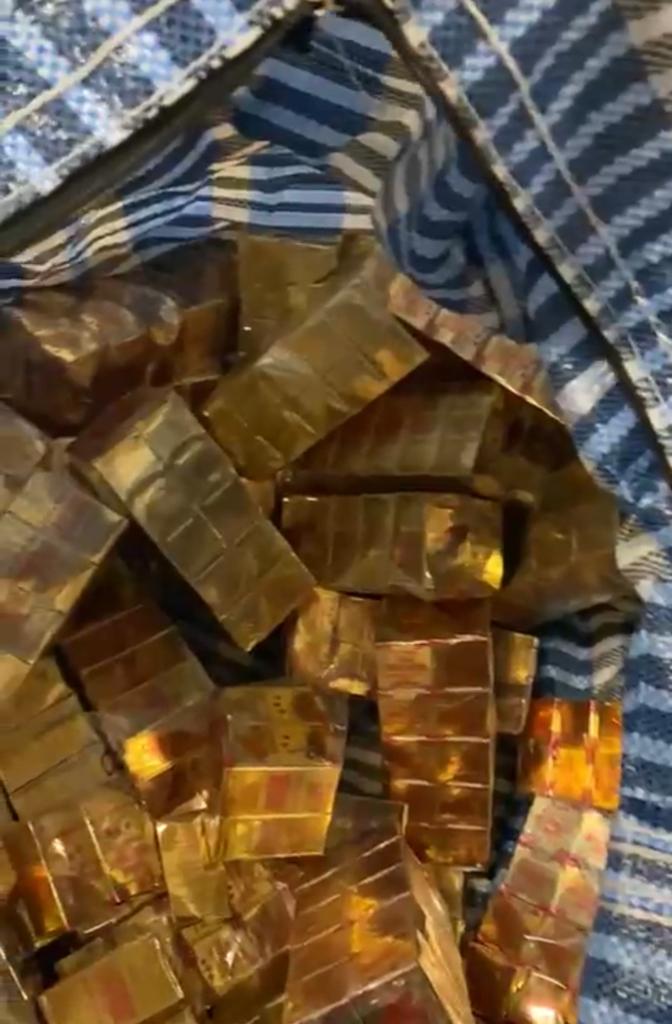 ضبط راكبين بحوزتهما 300 الف قرص لأدوية يحذر من تعاطيها