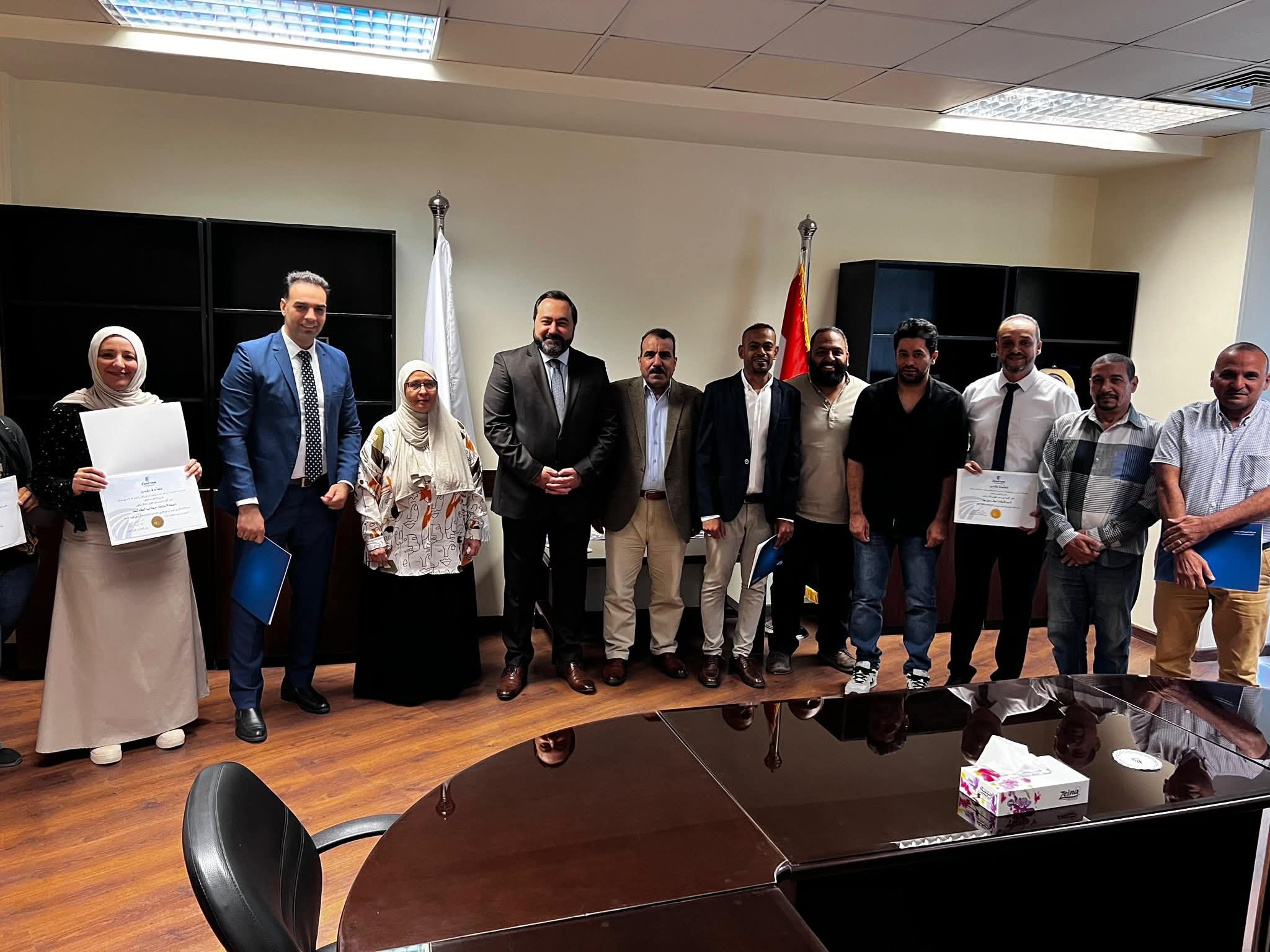 تكريم كفاءات أكاديمية مصر للطيران تقديراً للإنجازات