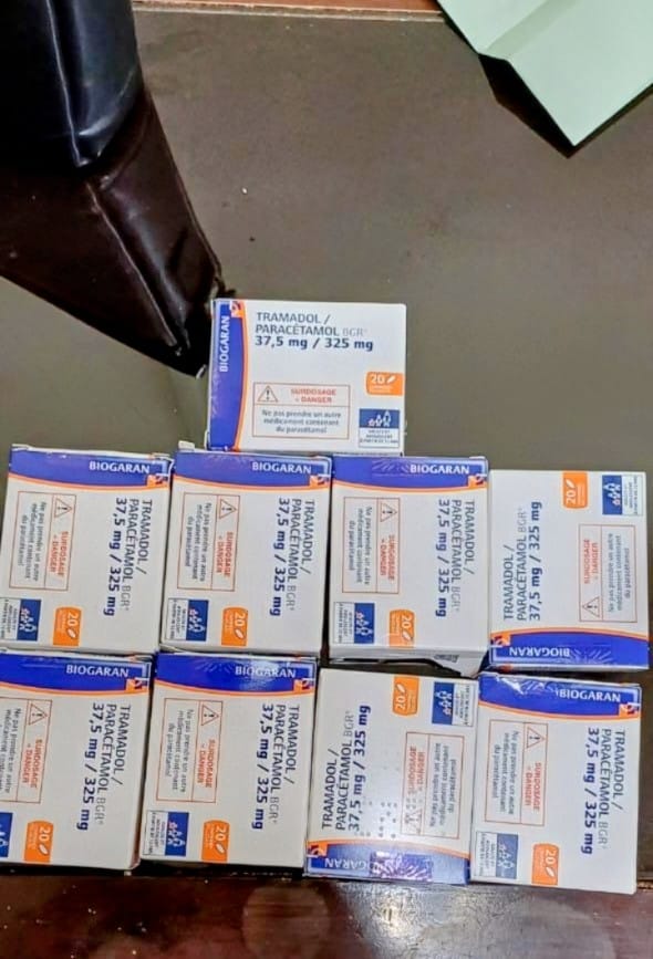 جمارك شرم الشيخ تحبط تهريب 180 قرص ترامادول قادم من باريس